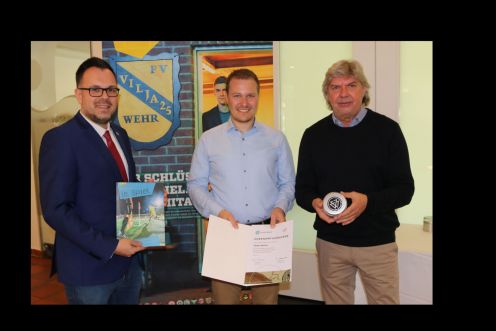 Stefan Becker erhält den DFB-Ehrenamtspreis